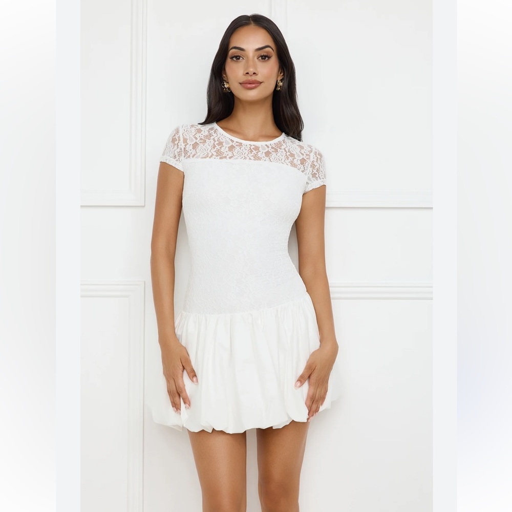 Hello Molly Downtown Diva Lace Bubble Mini Dress‎ White